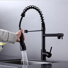 Kitchen spring pull out tap